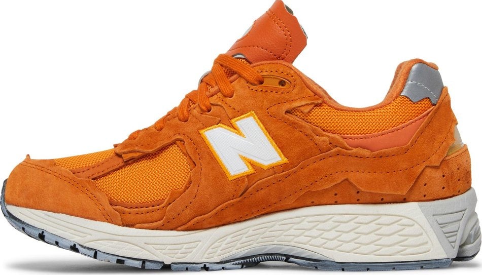 2002R 'Protection Pack - Vintage Orange' M2002RDE