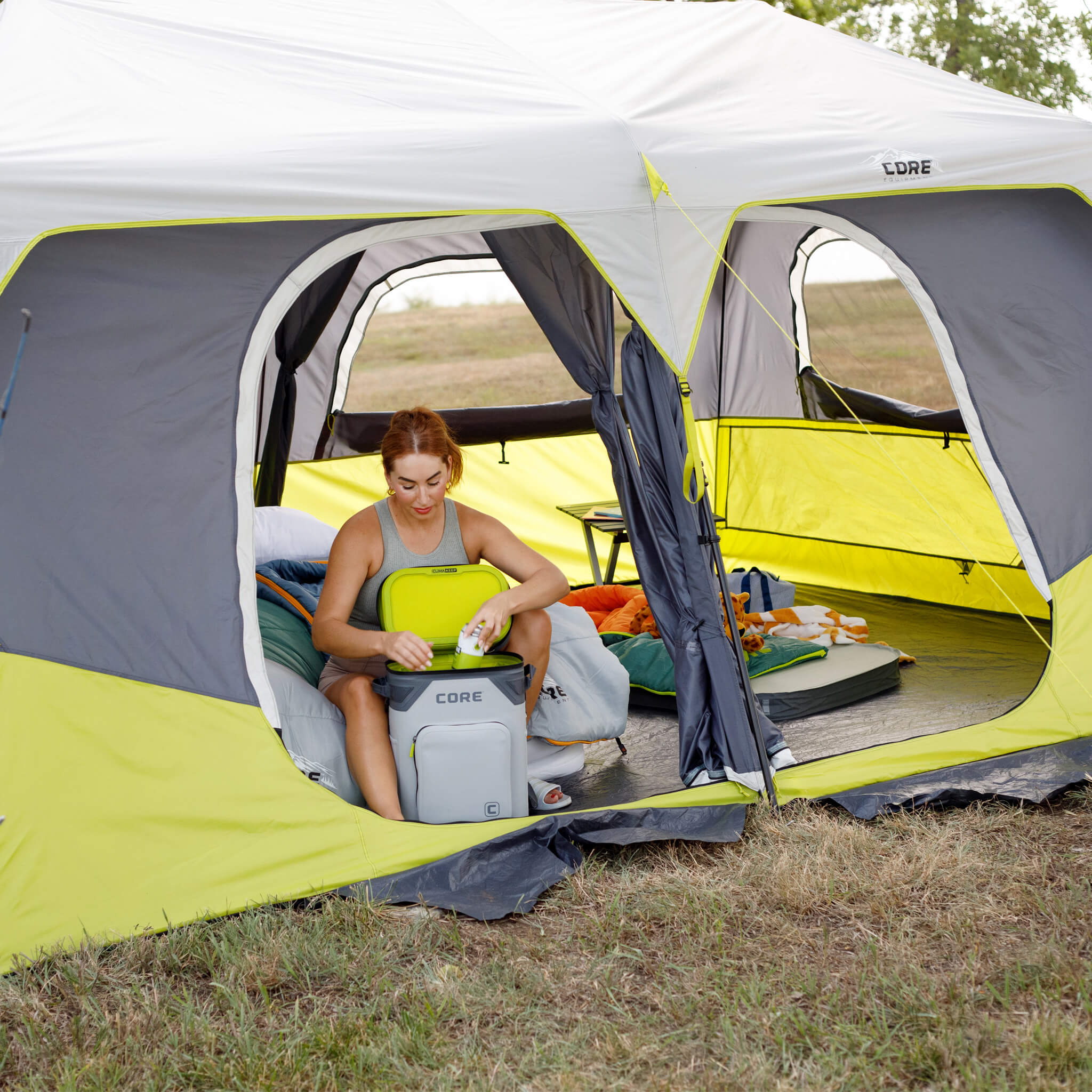 10 Person Instant Cabin Tent
